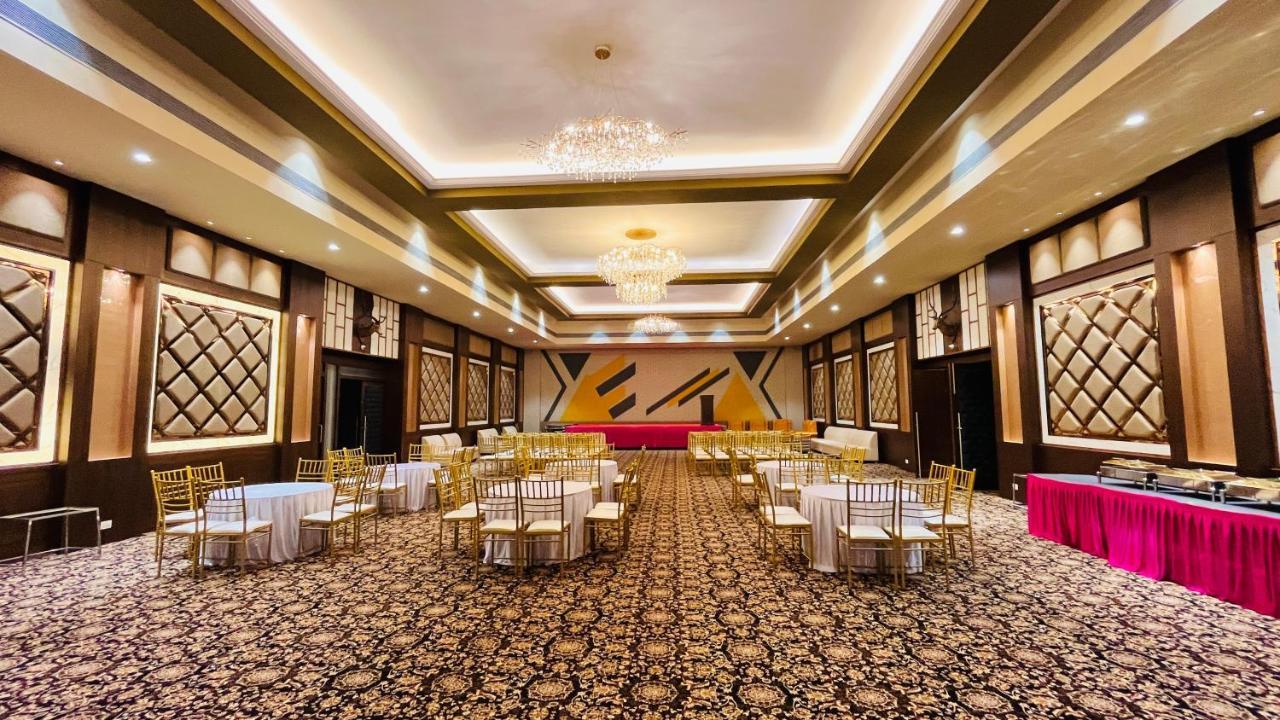 Sargawa The Palace Resort Ambikāpur Zewnętrze zdjęcie